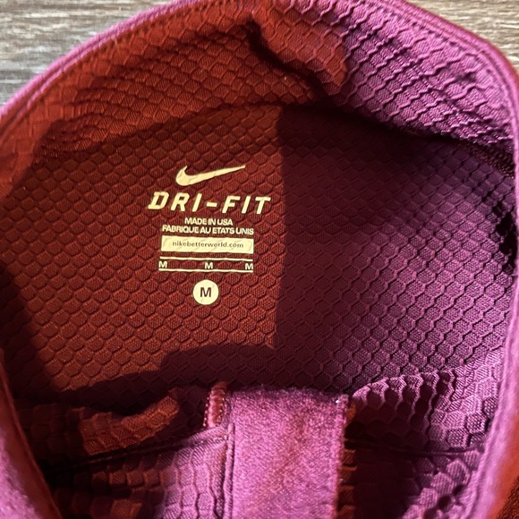 University of Minnesota Nike Drifit Quarterzip - Picture 3 of 5